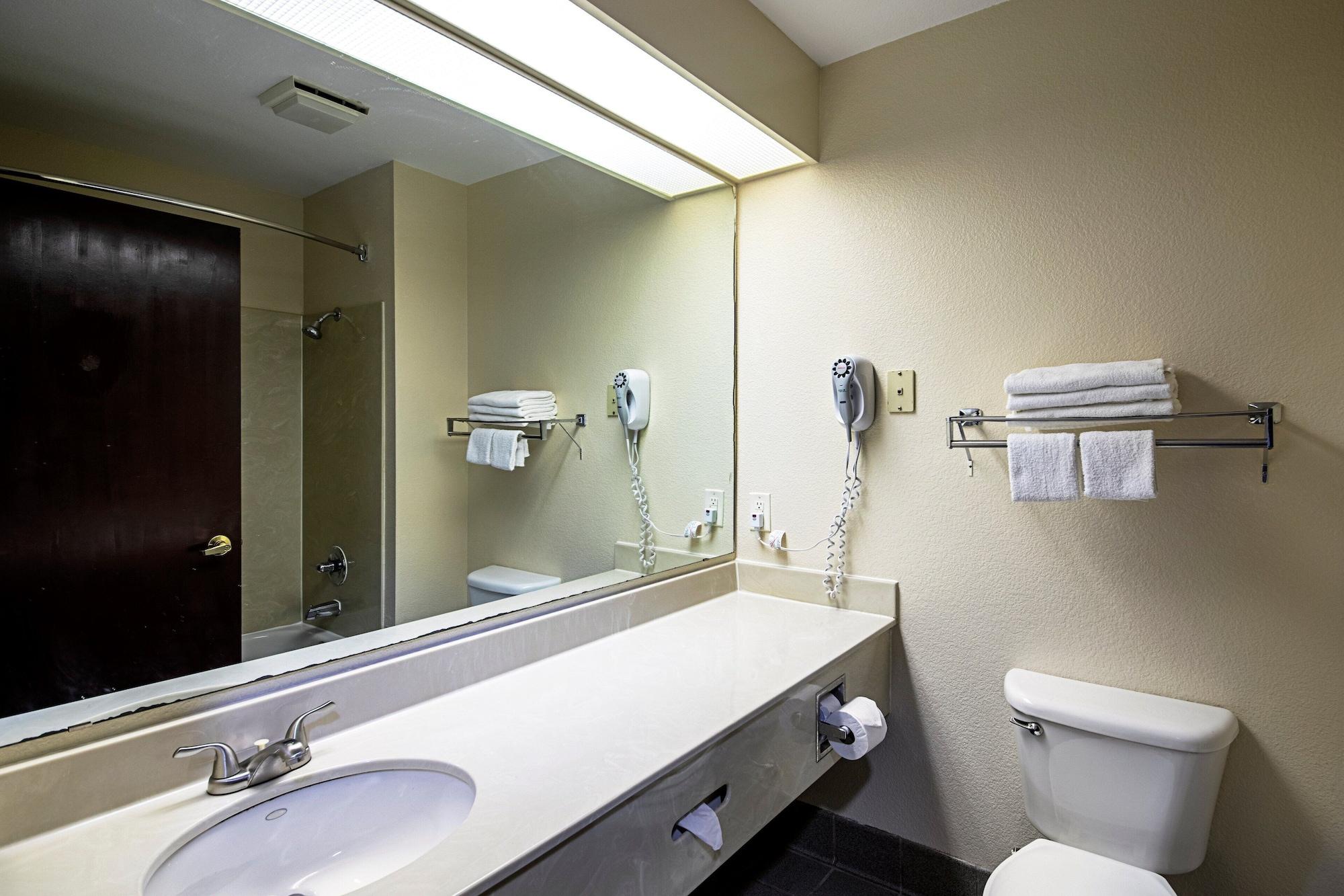 Red Roof Inn San Marcos Bagian luar foto